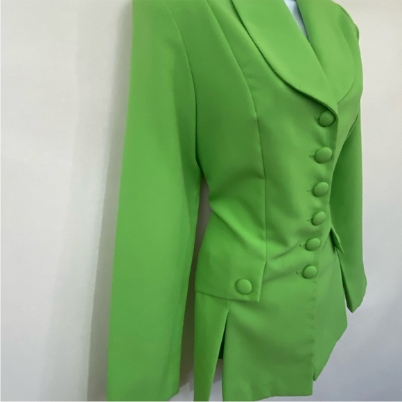 Green Blazer - Picture 9 of 10